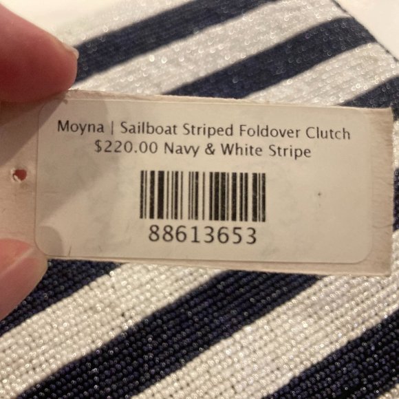 Moyna Couture Fold-over Beaded Clutch - Picture 4 of 7